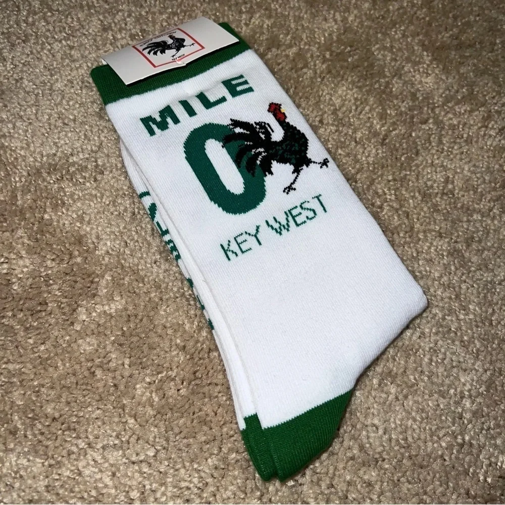 3/$25 🍄 Funky Chicken Key West Mile Zero Rooster Socks Size 9-13 NEW